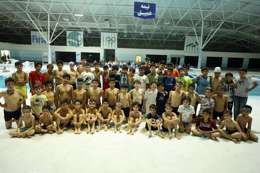 برگزاری جشنواره شنای آقایان به مناسبت گرامیداشت دهه فجر