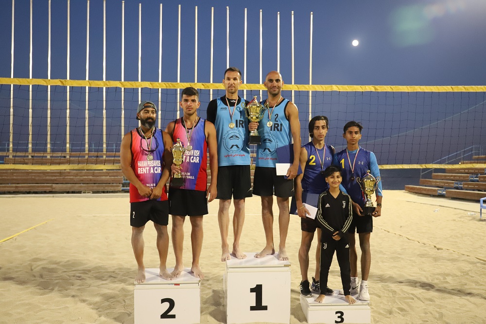برگزاری مسابقه والیبال ساحلی کیش به مناسبت ولادت حضرت علی (ع)