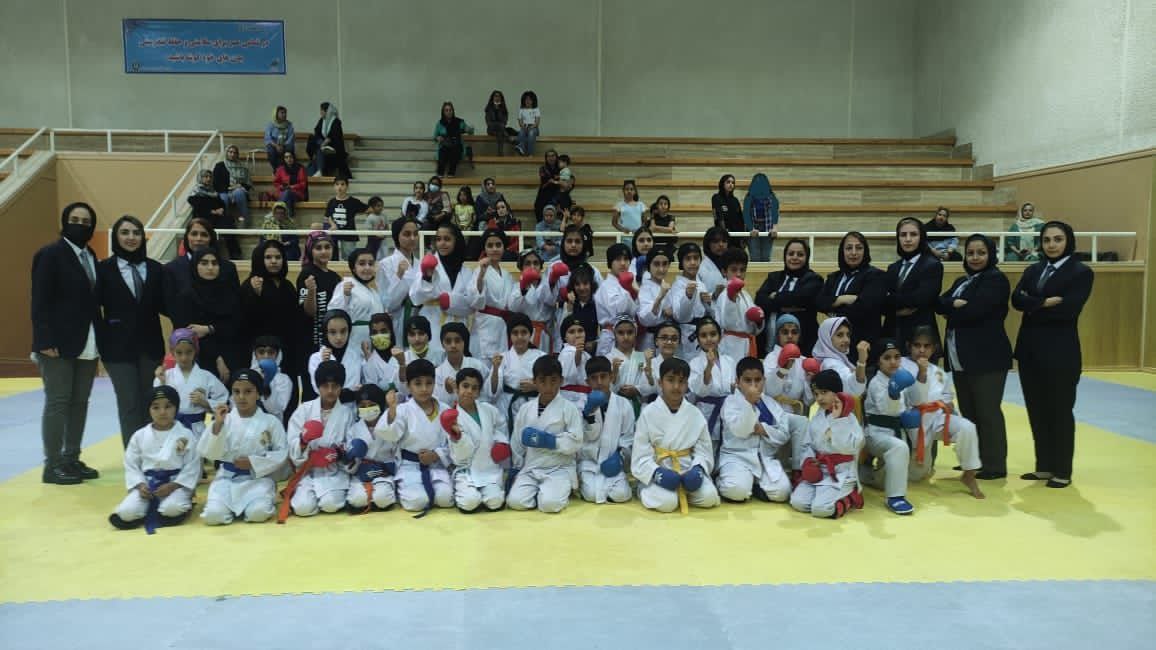 مسابقات کاراته بانوان جام رمضان در بخش کومیته انفرادی برگزار شد
