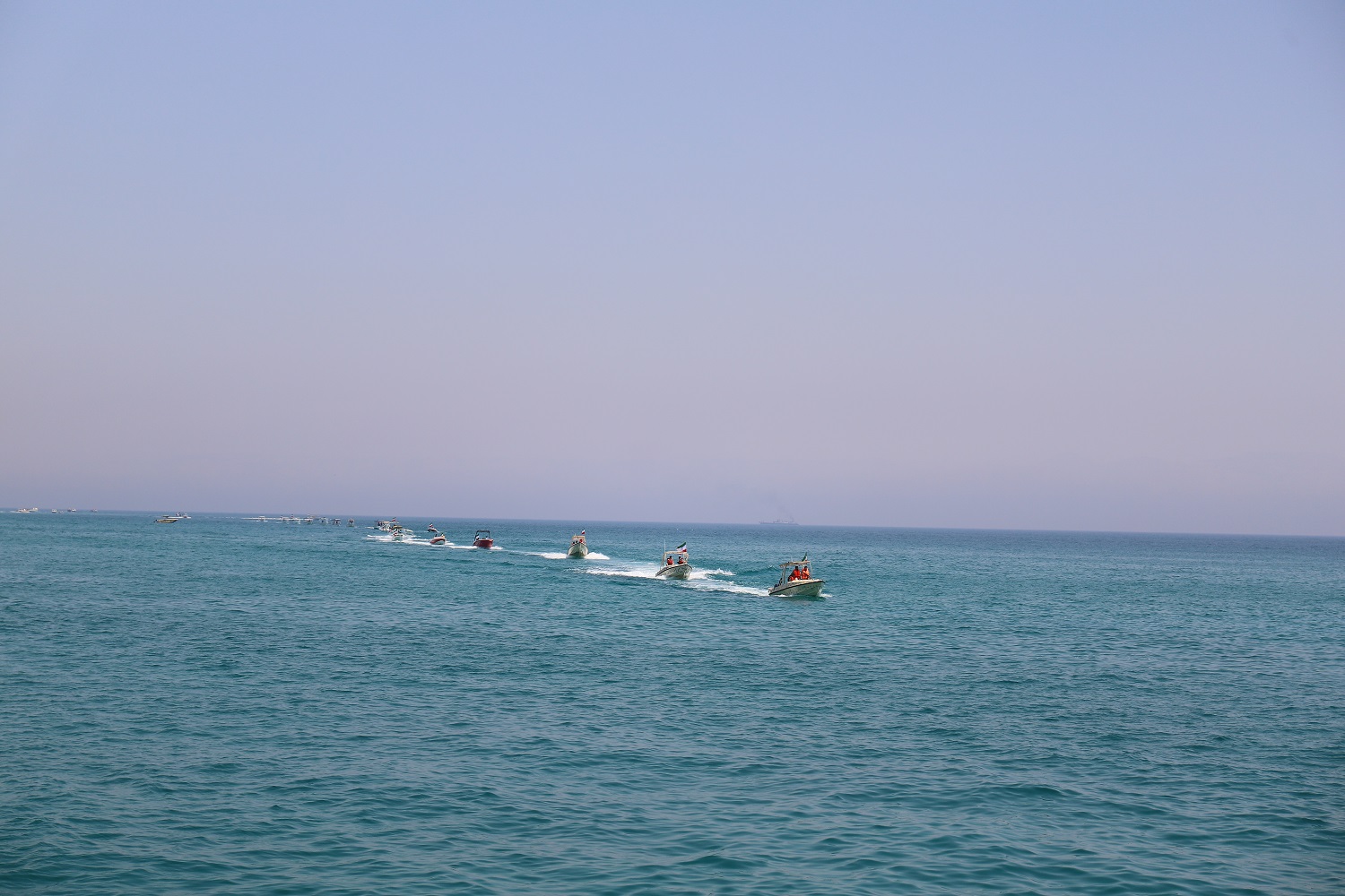 همایش شناوران دریایی در روز ملی خلیج فارس برگزار شد