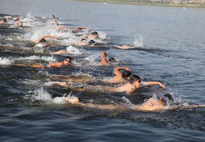 مسابقات کشوری شنای آب های آزاد جام خلیج فارس در جزیره کیش برگزار می شود 