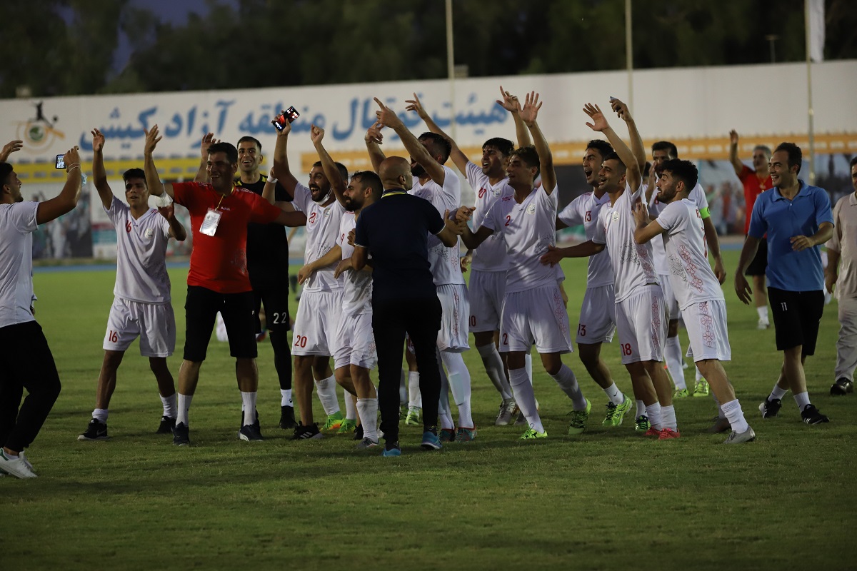 مسابقه فینال فوتبال ناشنوایان ایران و عراق در مسابقات انتخابی المپیک 2022